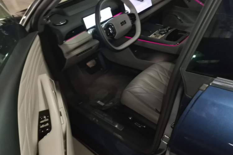 Used Geely Galaxy 8 2025 130km EM-P Starship Edition Left Front Seat
