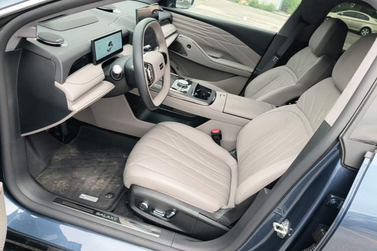 Used Geely Galaxy 8 2025 130km EM-P Starship Edition Left Front Seat