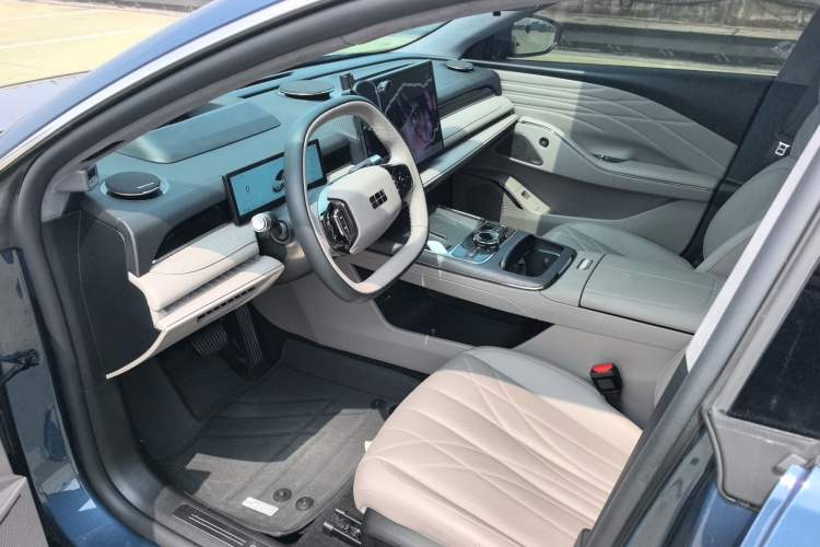 Used Geely Galaxy 8 2025 130km EM-P Starship Edition Left Front Seat