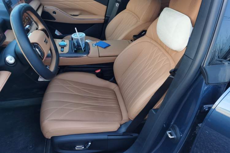 Used Geely Galaxy 8 2025 130km EM-i Deluxe Edition Left Front Seat