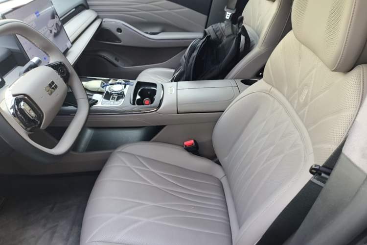 Used Geely Galaxy 8 2025 130km EM-P Starship Edition Left Front Seat