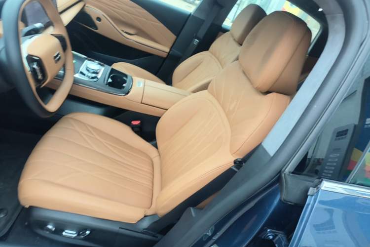 Used Geely Galaxy 8 2025 130km EM-P Exploration Edition Left Front Seat