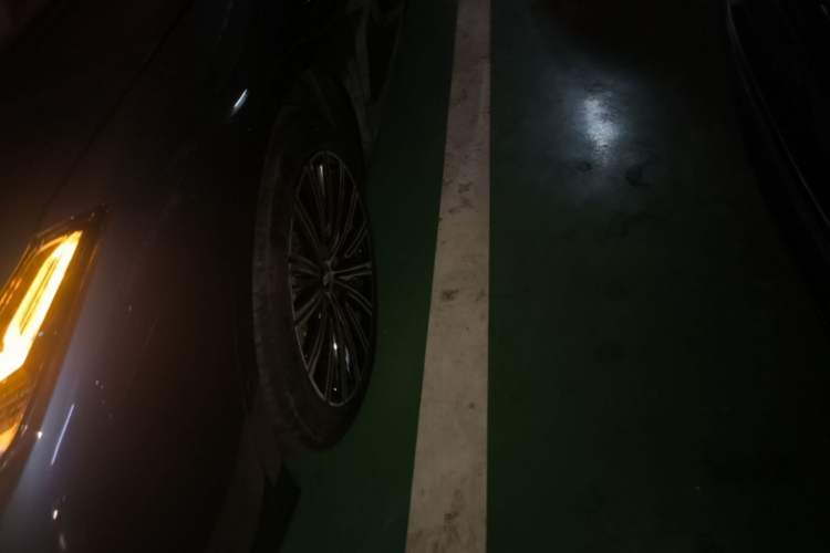 Used Geely Galaxy 8 2025 130km EM-i Flagship Edition Left Front Wheel Hub