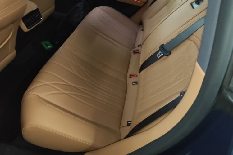 Used Geely Galaxy 8 2025 130km EM-P Exploration Edition Left Rear Seat