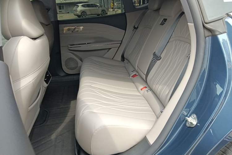 Used Geely Galaxy 8 2025 130km EM-i Flagship Edition Left Rear Seat