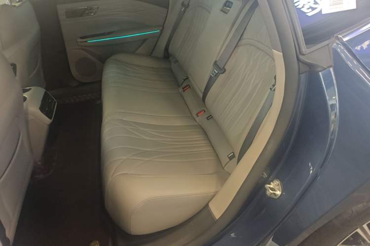 Used Geely Galaxy 8 2025 130km EM-P Starship Edition Left Rear Seat