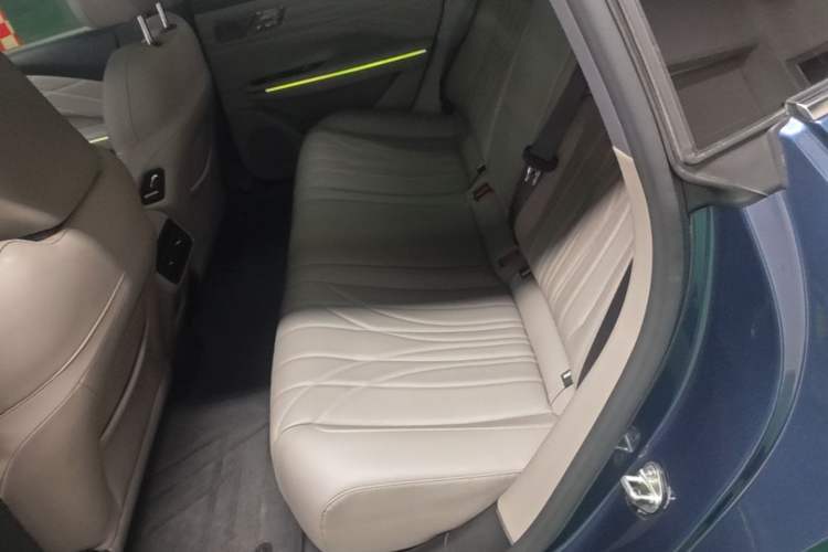 Used Geely Galaxy 8 2025 130km EM-P Starship Edition Left Rear Seat