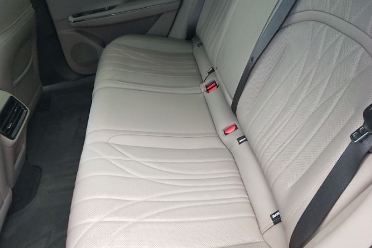 Used Geely Galaxy 8 2025 130km EM-P Starship Edition Left Rear Seat