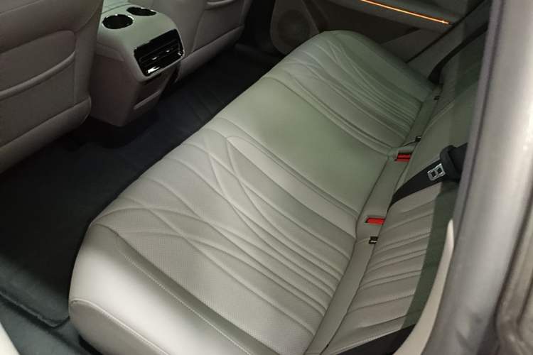 Used Geely Galaxy 8 2025 130km EM-P Starship Edition Left Rear Seat