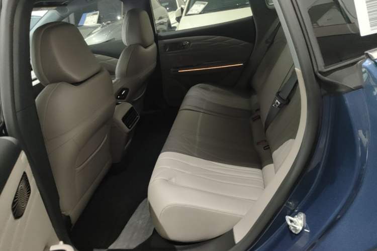 Used Geely Galaxy 8 2025 130km EM-i Deluxe Edition Left Rear Seat