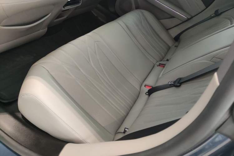 Used Geely Galaxy 8 2025 130km EM-i Flagship Edition Left Rear Seat
