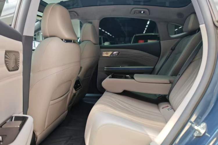 Used Geely Galaxy 8 2025 130km EM-P Starship Edition Left Rear Seat