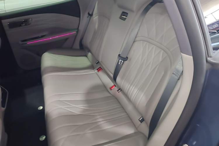 Used Geely Galaxy 8 2025 130km EM-P Starship Edition Left Rear Seat