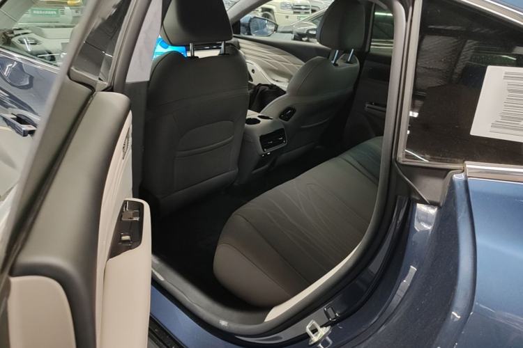 Used Geely Galaxy 8 2025 130km EM-P Starship Edition Left Rear Seat