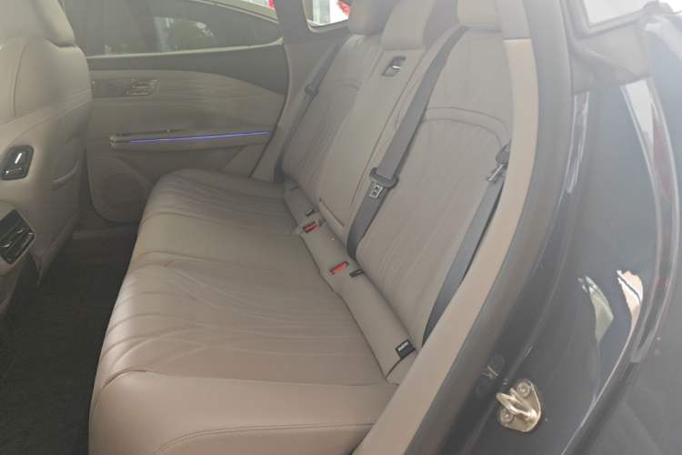 Used Geely Galaxy 8 2025 130km EM-P Starship Edition Left Rear Seat