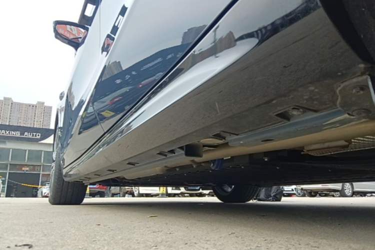 Used Geely Galaxy 8 2025 130km EM-i Flagship Edition Left Side Sill