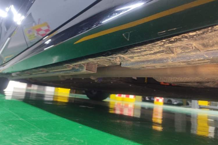 Used Geely Galaxy 8 2025 130km EM-P Starship Edition Left Side Sill