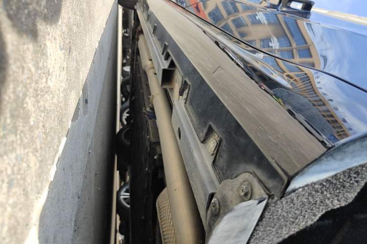 Used Geely Galaxy 8 2025 130km EM-P Starship Edition Left Side Sill