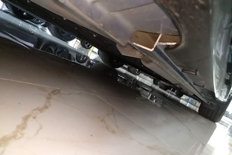 Used Geely Galaxy 8 2025 130km EM-P Starship Edition Left Side Sill
