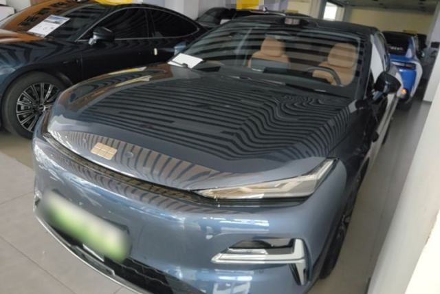 Used Geely Galaxy 8 2025 130km EM-P Starship Edition
