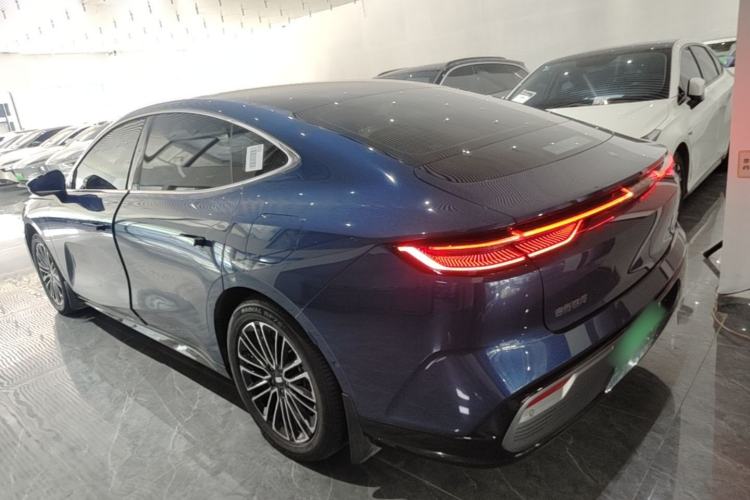 Used Geely Galaxy 8 2025 130km EM-i Deluxe Edition Rear Left 45 Deg