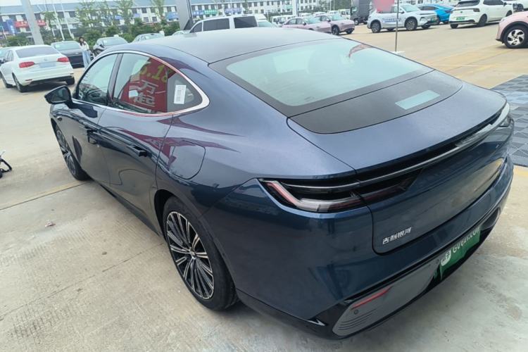 Used Geely Galaxy 8 2025 130km EM-P Exploration Edition Rear Left 45 Deg