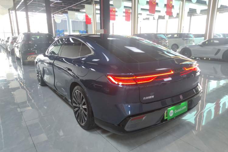 Used Geely Galaxy 8 2025 130km EM-P Starship Edition Rear Left 45 Deg