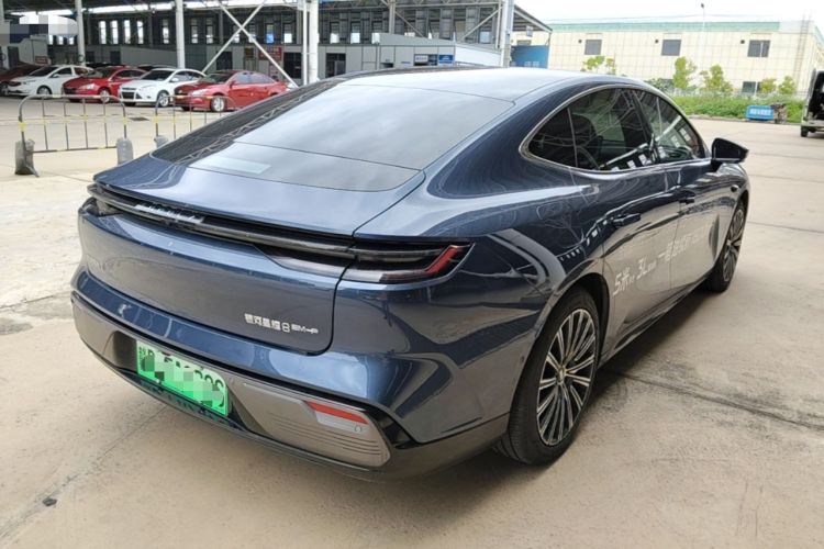 Used Geely Galaxy 8 2025 130km EM-P Starship Edition Rear Right 45 Deg