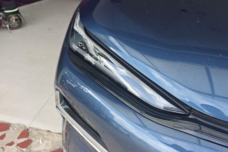 Used Geely Galaxy 8 2025 130km EM-i Flagship Edition Right Front Headlight