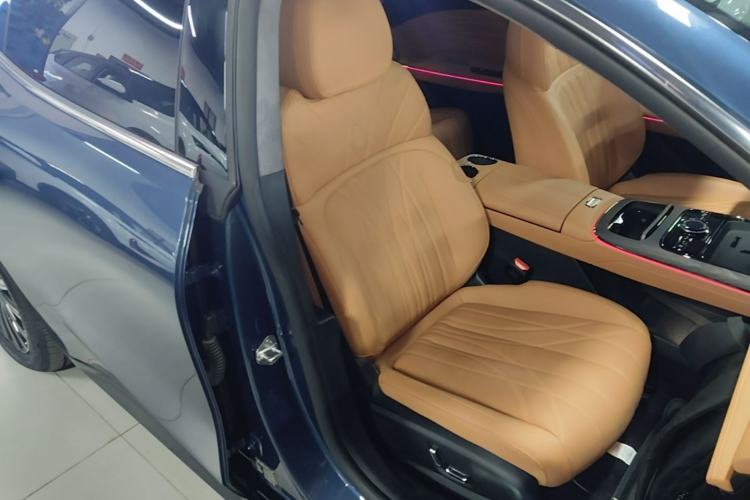 Used Geely Galaxy 8 2025 130km EM-P Starship Edition Right Front Seat