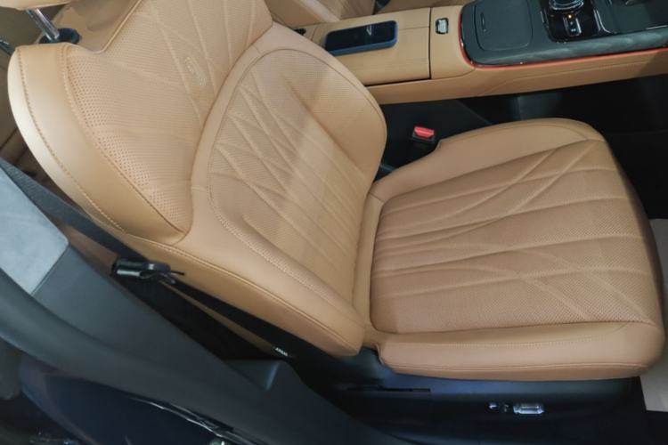 Used Geely Galaxy 8 2025 130km EM-P Exploration Edition Right Front Seat