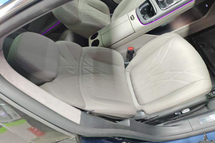 Used Geely Galaxy 8 2025 130km EM-P Starship Edition Right Front Seat