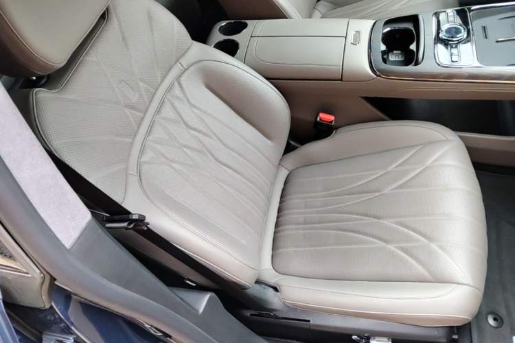 Used Geely Galaxy 8 2025 130km EM-P Starship Edition Right Front Seat