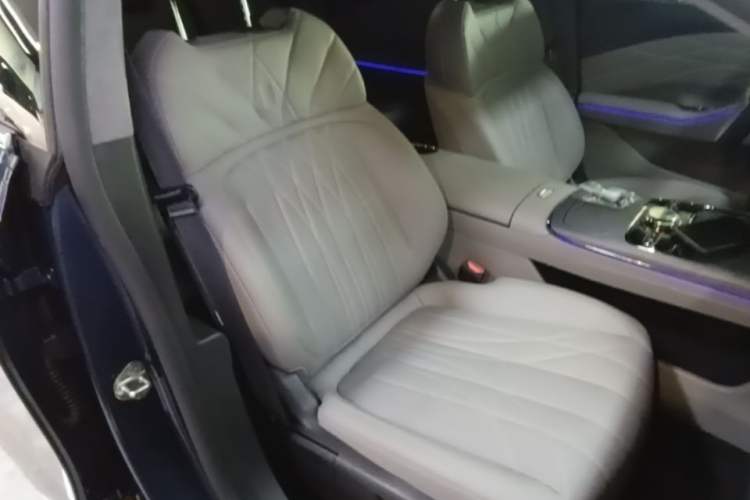 Used Geely Galaxy 8 2025 130km EM-i Flagship Edition Right Front Seat