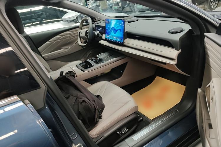 Used Geely Galaxy 8 2025 130km EM-P Starship Edition Right Front Seat
