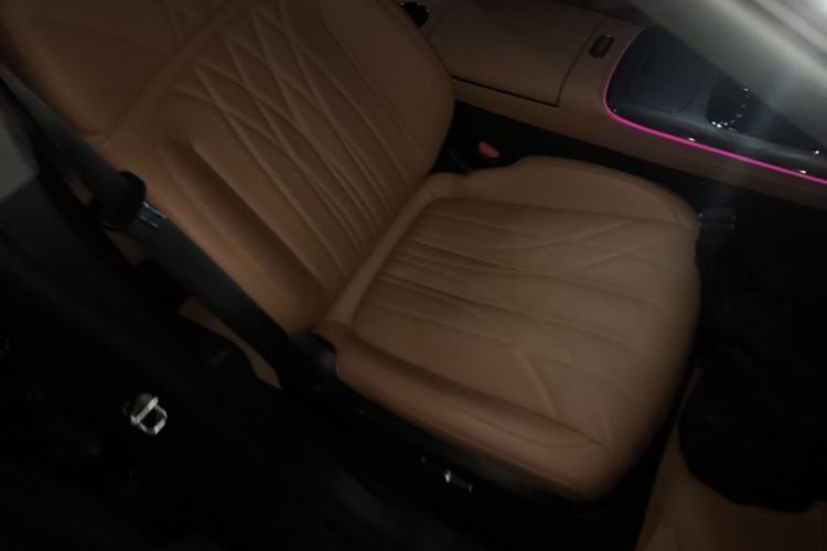 Used Geely Galaxy 8 2025 130km EM-i Flagship Edition Right Front Seat