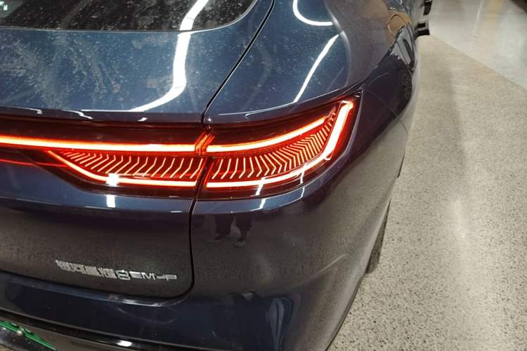 Used Geely Galaxy 8 2025 130km EM-P Starship Edition Right Rear Taillight