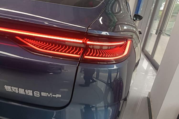 Used Geely Galaxy 8 2025 130km EM-P Starship Edition Right Rear Taillight