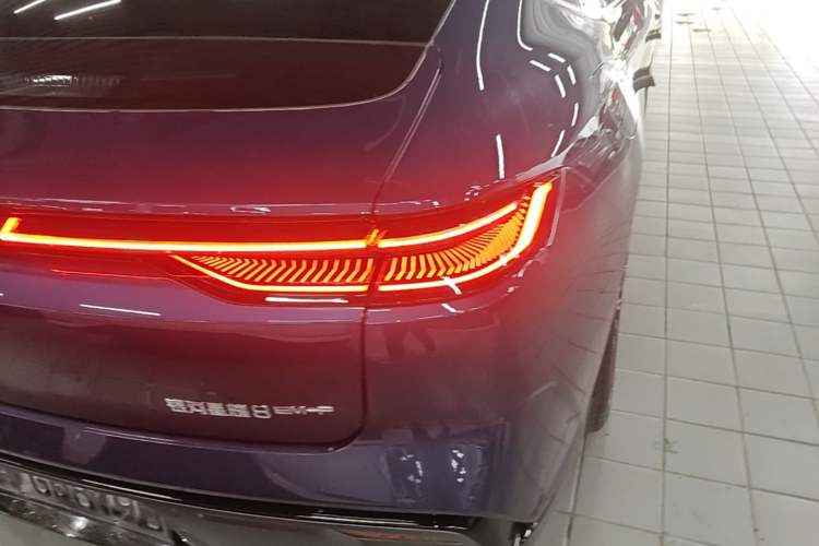 Used Geely Galaxy 8 2025 130km EM-P Starship Edition Right Rear Taillight