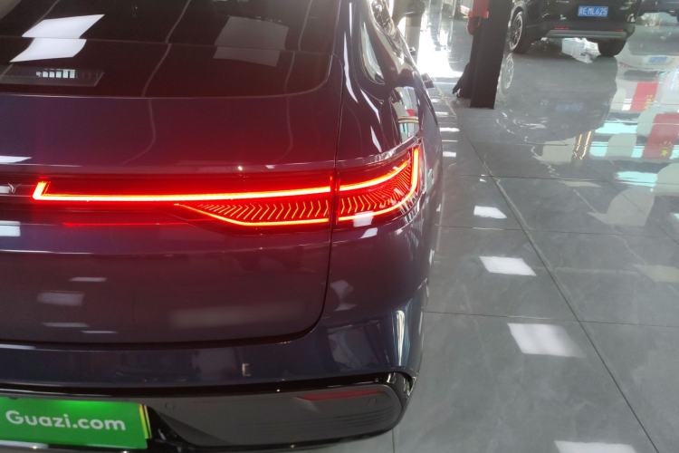 Used Geely Galaxy 8 2025 130km EM-P Starship Edition Right Rear Taillight