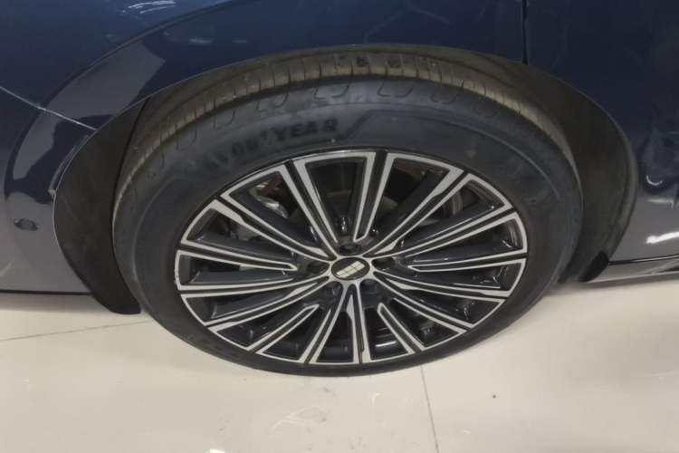 Used Geely Galaxy 8 2025 130km EM-P Starship Edition Right Rear Wheel Hub
