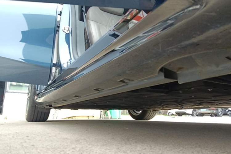 Used Geely Galaxy 8 2025 130km EM-i Flagship Edition Right Side Sill