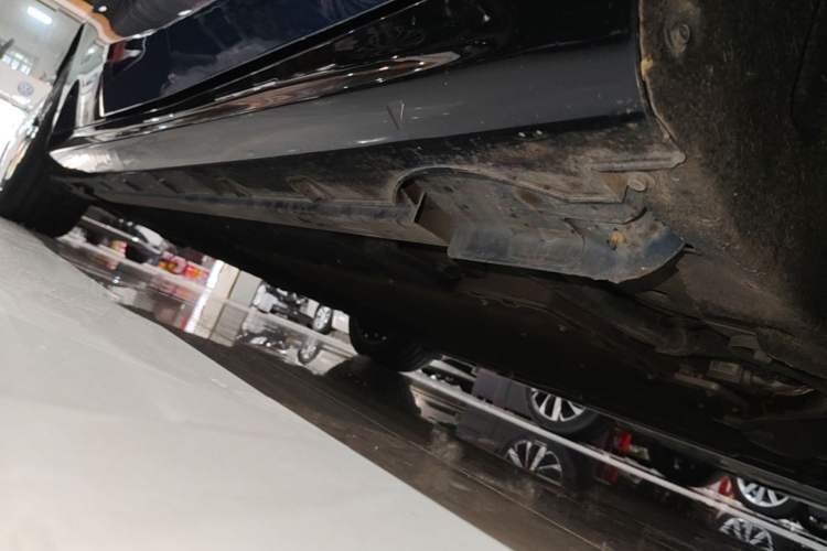 Used Geely Galaxy 8 2025 130km EM-P Starship Edition Right Side Sill