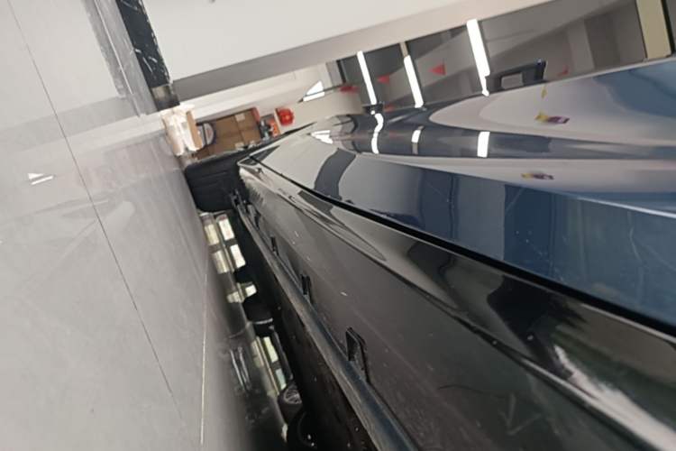 Used Geely Galaxy 8 2025 130km EM-P Starship Edition Right Side Sill