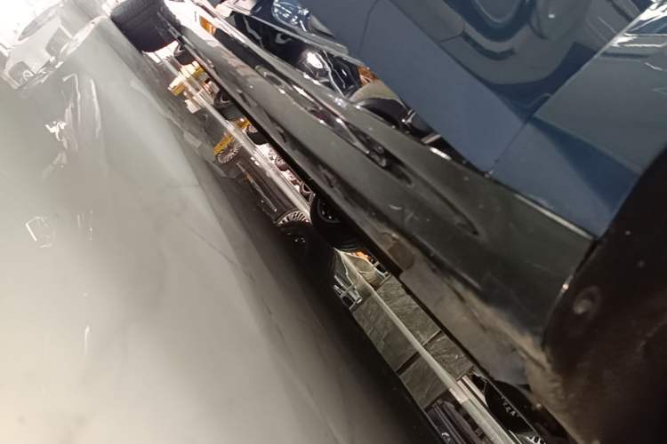 Used Geely Galaxy 8 2025 130km EM-P Starship Edition Right Side Sill