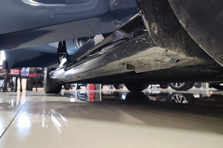 Used Geely Galaxy 8 2025 130km EM-P Starship Edition Right Side Sill