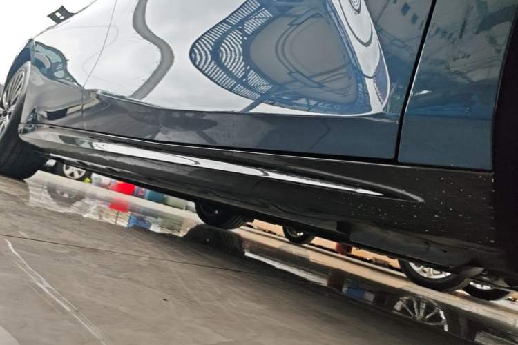 Used Geely Galaxy 8 2025 130km EM-P Starship Edition Right Side Sill