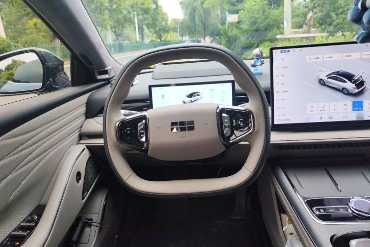 Used Geely Galaxy 8 2025 130km EM-P Starship Edition Steering Wheel