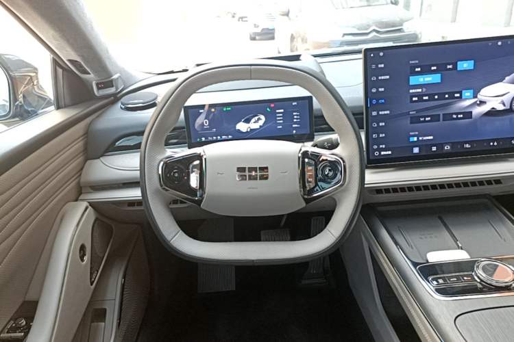Used Geely Galaxy 8 2025 130km EM-P Starship Edition Steering Wheel
