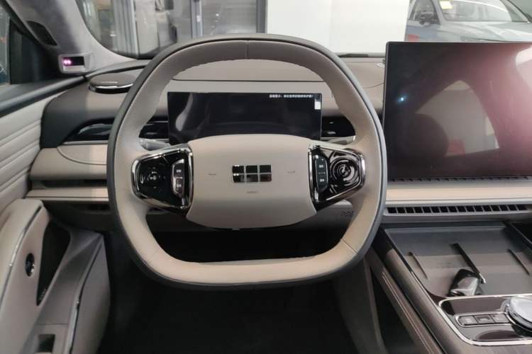 Used Geely Galaxy 8 2025 130km EM-i Flagship Edition Steering Wheel